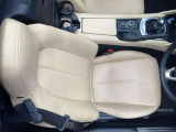 運転を楽しむためのシート。ホールド性能が高く、安定感を感じられます。