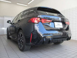 BMW認定中古車は、ドイツ本社と同様の教育・訓練を受けたBMW専門のメカニックが100項目以上のポイントを徹底的にチェックし、整備したうえでご納車させていただきます。