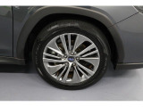 タイヤホイールは純正!サイズは225/55R18を装着です。AWDとターボの走りをご堪能ください!
