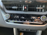 オートエアコンなので、お好みの温度に設定するだけで車内を快適空間にしてくれます。