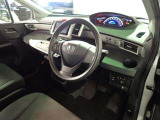 ★フリードの運転席です♪足元広々とした空間で運転しやすい1台です♪試乗も出来ますので是非ご体感下さい♪お問合せは通話無料 0078-6002-706736 まで♪メールでのお問合わせも是非!