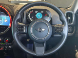 アクティブクルーズコントロール付き!前車との車間調整を自動で行ってくれるので、ロングドライブも楽楽です。
