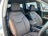 8ウェイレザーパワーシート(運転席側メモリー機能付)