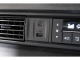 スマートフォンなどの音楽再生が可能なUSB接続ジャック装備車両です♪♪♪