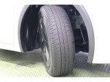 タイヤサイズ 195/60R17。