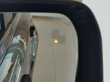 ブラインドスポットアシストが搭載しており、死角からのお車が接近したらわかるようになっております。