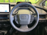 【純正革巻きステアリング】上質な革を使用することで、手にしっかり馴染みとても運転しやすいハンドルです♪