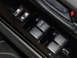 電動格納式ドアミラー・パワーウインドウを装備しています。
