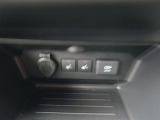 運転席&助手席にシートヒーター付いてます。寒い日に助かります
