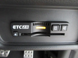 ETC付。高速道路の料金所はキャッシュレスで通過です。サービスエリア等にあるスマートインターの出入口も利用可能でとっても便利。ご納車後すぐにお使い頂けるようセットアップしてのお渡しとなります。