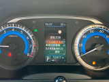 様々な情報を表示できるメーターです。衝突軽減エマージェンシーブレーキ・車線逸脱警報・先行車発進お知らせなどドライバーの安全運転をサポート!