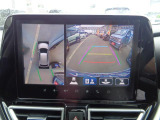 全方位モニターで車庫入れもラクラク!Bluetooth接続可能、フルセグチューナーを搭載したナビゲーション