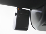 ◆ドライブレコーダー◆映像・音声などを記録する自動車用の装置です。 もしもの事故の際の記録はもちろん、旅行の際の思い出としてドライブの映像を楽しむことができます。