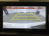 【バックモニター】駐車時に後方がリアルタイム映像で確認できます。駐車時や、夜間のバック時に大活躍♪