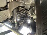 お車を安心してお乗りいただく為には、足回りの定期点検が欠かせません。サービスサポート(有償保証)では無料点検もご提供しており、安心のカーライフをお過ごしいただけるサポート体制が整っています。