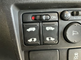 【両側パワースライドドア】両側がパワースライドドアになっており、運転席のスイッチやスマートキーでも開閉が可能です!開口部も広いので乗り降りも楽々♪