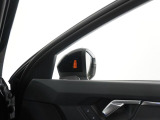 各モデルの情報がインプットされた専用テスターで過去の細かな不具合を確認し、モデルの各部位ごとに専用スペシャルツールを用いて整備します。