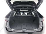 ラゲージスペースだって広々です!車種によっては床下収納やシートの折り畳み、またシートを動かして更にお荷物積めちゃいます♪