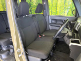 運転席シート廻りは使用感も少なく、良好な状態となっています。丁寧に使われていたことがよくわかりますね。