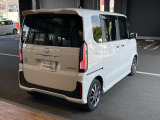 【テールライト】後続車からも視認性の良いテールライト!安全とデザインを両立したリアビューとなってます!