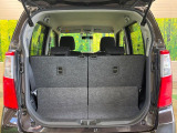 普段のお買い物や通勤、送迎等に十分な荷室スペースを確保しております。セカンドシートを倒すと、大きな荷物の積載も可能です♪