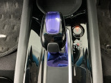 オートマチックシフトレバーは、手になじみ操作しやすい形状で安全運転にもつながります♪