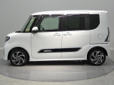 【乗り降りしやすい高さ】高すぎない車高でアクセスもスムーズ。日々のお仕事や長距離の移動など体への負担を軽くしてくれる扱いやすさが魅力です。