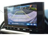 バックカメラが装備されており、後方の安全確認はもちろんのこと狭い場所での駐車や雨の日・夜間など視界の悪いコンディションでのストレスの軽減にもなります!