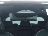 TOYOTA SAFETY SENSEは道路状況、車両状態、天候状態及びドライバーの操作状況などによっては、作動しない場所があります。あくまで運転補助機能です。