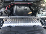 【BMWエンジン】革新的なガソリン・エンジン・テクノロジーによる高性能かつ高効率。レスポンスの良いパワーを発揮。常にスムーズな吸気を実現しアクセル開度にダイレクトに反応しドライビングを楽しく演出。