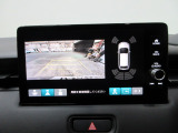 バックカメラの画像です。ガイドラインがスムースな車庫入れをサポートいたします!車庫入れの安心感がアップしますね☆
