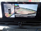 まるでお車を真上から見下ろしたかのような映像をナビに映し出してくれますので狭い駐車場でも周囲を確認する事が出来ますので非常に安心です♪