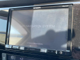 【大画面ナビ】人気の大型8インチナビを装備。存在感のある大画面はインパクト大!ナビ利用時のマップ表示は見やすく、テレビやDVDは臨場感がアップ!いつものドライブがグッと楽しくなります♪