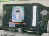 【パノラミックビューモニター】専用のカメラにより、上から見下ろしたような視点で360度クルマの周囲を確認することができます☆死角部分も確認しやすく、狭い場所での切り返しや駐車もスムーズに行えます。