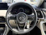 【純正革巻きステアリング】上質な革を使用することで、手にしっかり馴染みとても運転しやすいハンドルです♪