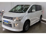 ご予約いただければ室内でのご商談も可能です♪ 天候に左右されずゆっくりとお車を確認することができますので来店前にお申し付けください♪