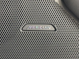 MERIDIANサウンドシステム『コンサートのような臨場感溢れる音響空間を実現します。MERIDIANは英国のプレミアムオーディオブランドです。どうぞ店頭にてご体感ください。』