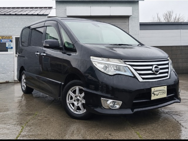 セレナ 2.0 ハイウェイスター Vセレクション+Safety II 4WD 本州仕入れ 両側パワース...