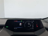 コックピットのような運転席で運転への集中と安全確認のしやすさを両立したデザインになっております!