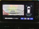 バックでの車庫入れも安心です!リアカメラが付いているバックモニター付のナビを装備しております。バンパーについているソナーや、操作線もついており距離感も画面から確認できます。