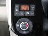 ボタン一つで温度を変えれるため、運転がしやすい車です!!