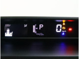 視認性に優れたメーターで、夜間走行も安心して運転できます!メーター内の光度調整機能も付いております!
