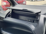 店舗にて現車の確認もいただけますので、お電話で在庫のご確認の上是非ご来店くださいませ。