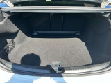 納車前には、メーカー規定に基づき、認定中古車ならではのしっかりとした整備をしてからご納車させて頂きます。熟練のメカニックがお客様に届く事を思い、1台1台入念に点検、整備致します。