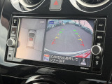 【アラウンドビューモニター】専用のカメラにより、上から見下ろしたような視点で360度クルマの周囲を確認することができます☆縦列駐車や幅寄せ時に活躍してくれます♪