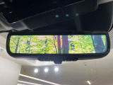 【デジタルインナーミラー】後席の大きな荷物や同乗者で後方が確認しづらい時でも安心!カメラが撮影した車両後方の映像をルームミラー内に表示。クリアな視界で状況の確認が可能です!