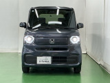 LEDヘッドライトを装備しています。LEDヘッドライトはとても明るく、雨の日や夜間走行も安全・安心です。オートライトコントロール付きで周囲の明るさに応じて自動で点灯・消灯します