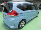 HONDAならではの技術で、低くて平らなフロアを実現。どなたでもスムーズに乗り降りできるよう配慮しています。