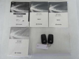 取扱説明書、メンテナンスノートが揃っています。スマートキーは、カギを取り出す手間がなく施錠開錠・エンジン始動ができる便利なキーです。