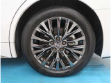 【タイヤ】タイヤの残量は6mmです。ご納車前に点検・空気圧調整もさせて頂きますので、ご安心下さい。
